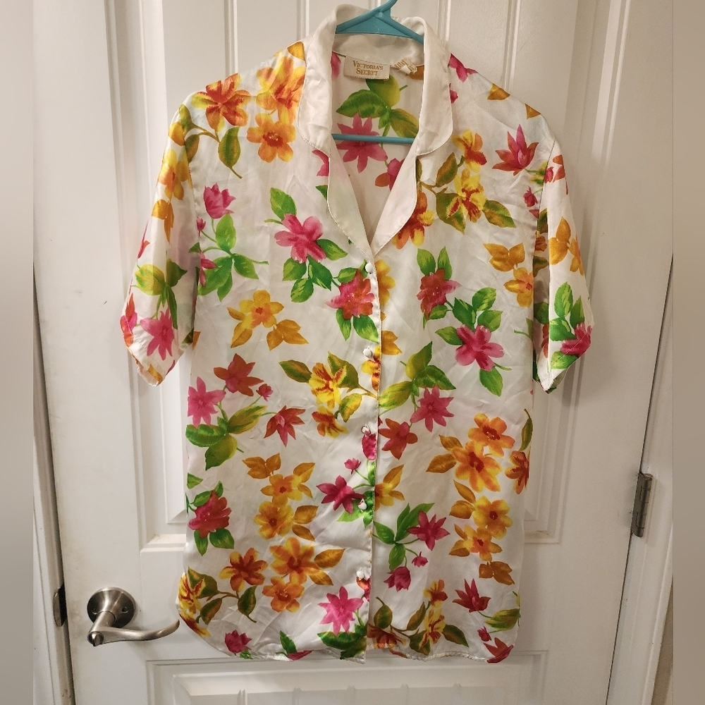 Vintage Victoria’s Secret Floral Satin Nightgown Button Front Sleep Shirt Petite